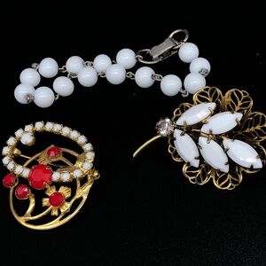 Vintage Milk Glass Jewelry Lot Brooches Bracelet Red White Gold Tone Floral